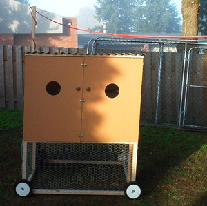 portable coop with electricity